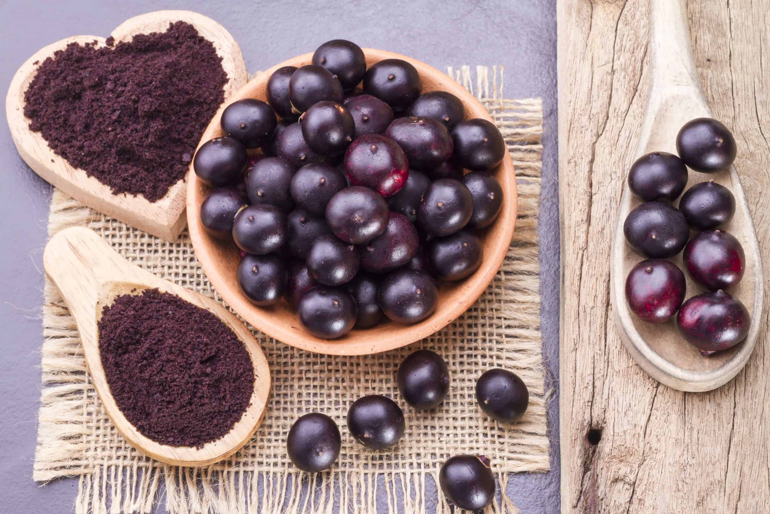 Superfoods in Beerenform oder als Pulver